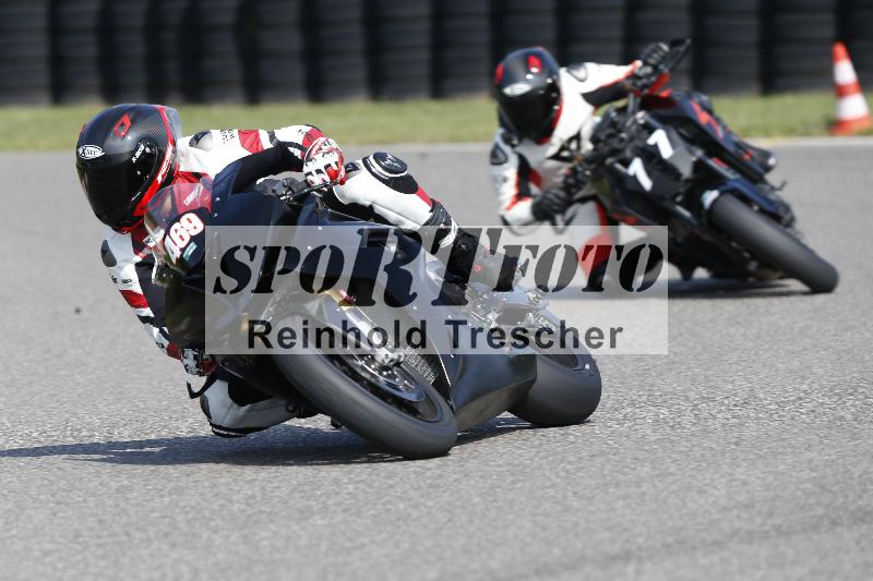 /45 10.08.2025 Plüss Moto Sport ADR/Freies Fahren/77